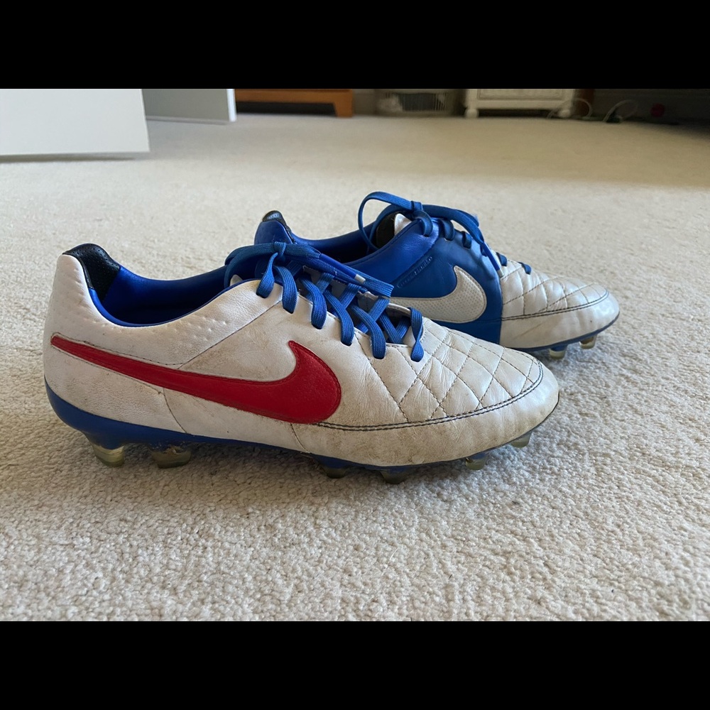 Nike Custom Tiempo Cleats - Size 9 (Euc) - image 2
